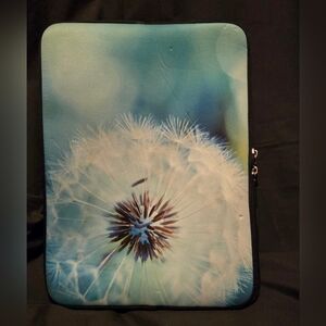Neoprene Tablet Laptop Zippered Sleeve Dandylion Puffball On Blue-Green 13x10"